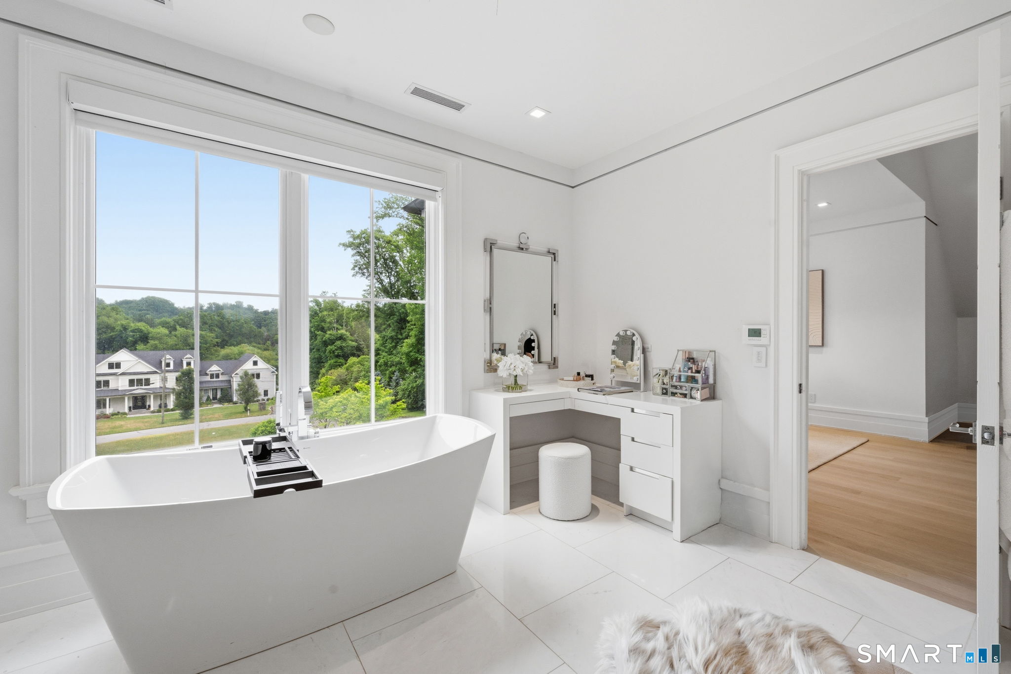 New Canaan CT 06840