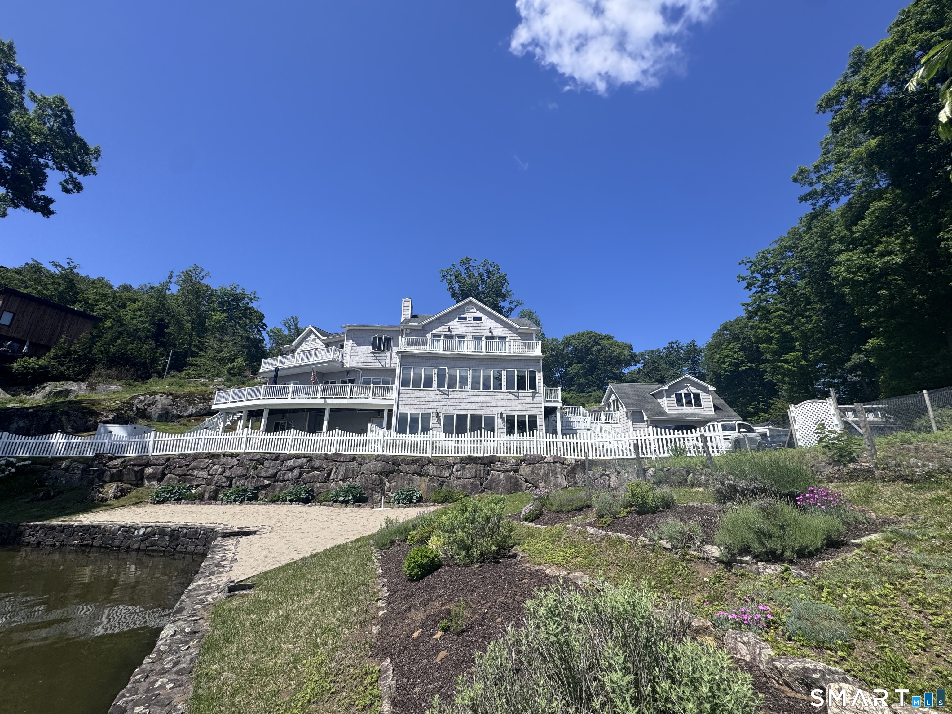1 Oak Drive New Fairfield CT 06812