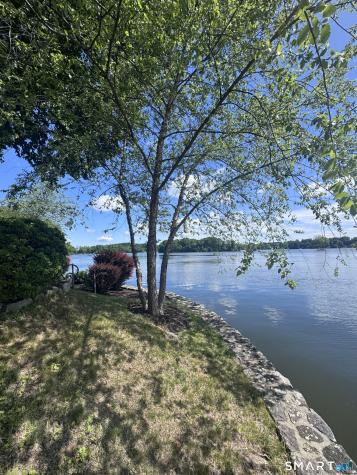 1 Oak Drive New Fairfield CT 06812