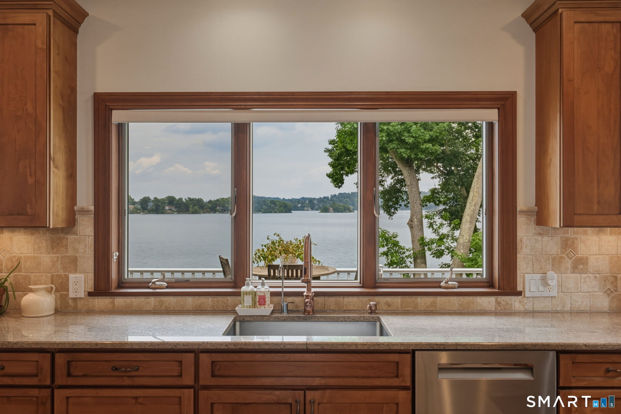 1 Oak Drive New Fairfield CT 06812