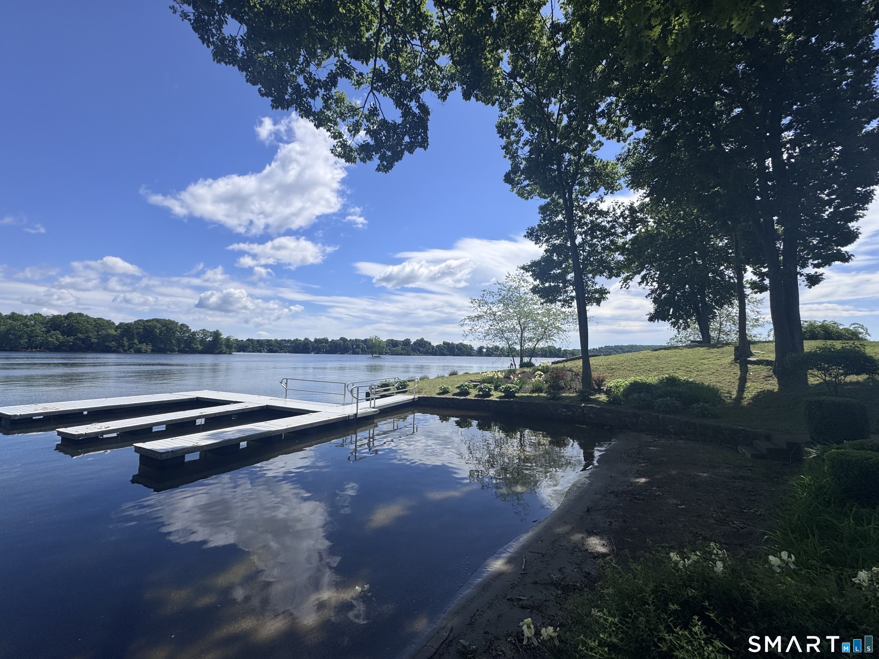1 Oak Drive New Fairfield CT 06812
