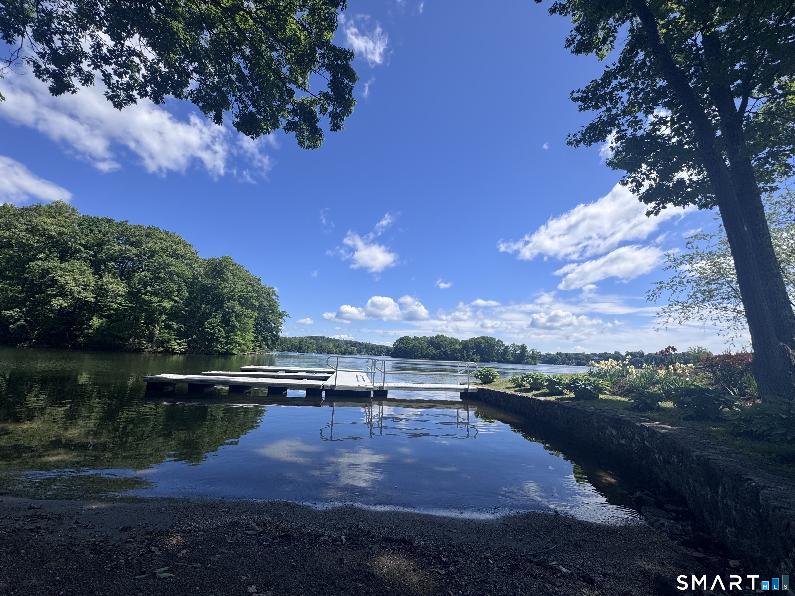 1 Oak Drive New Fairfield CT 06812