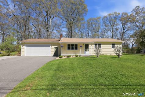 14 Cedarwood Lane Old Saybrook CT 06475