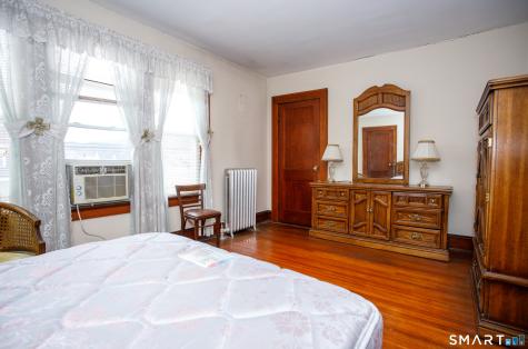 158 West Thames Street Norwich CT 06360