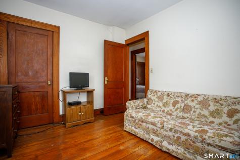 158 West Thames Street Norwich CT 06360