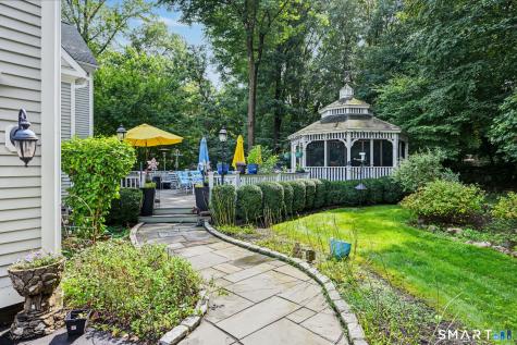 79 Cross Country Trail Stamford CT 06903