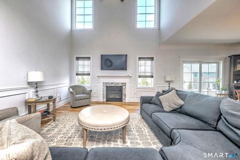 7 Luisa Court Branford CT 06405