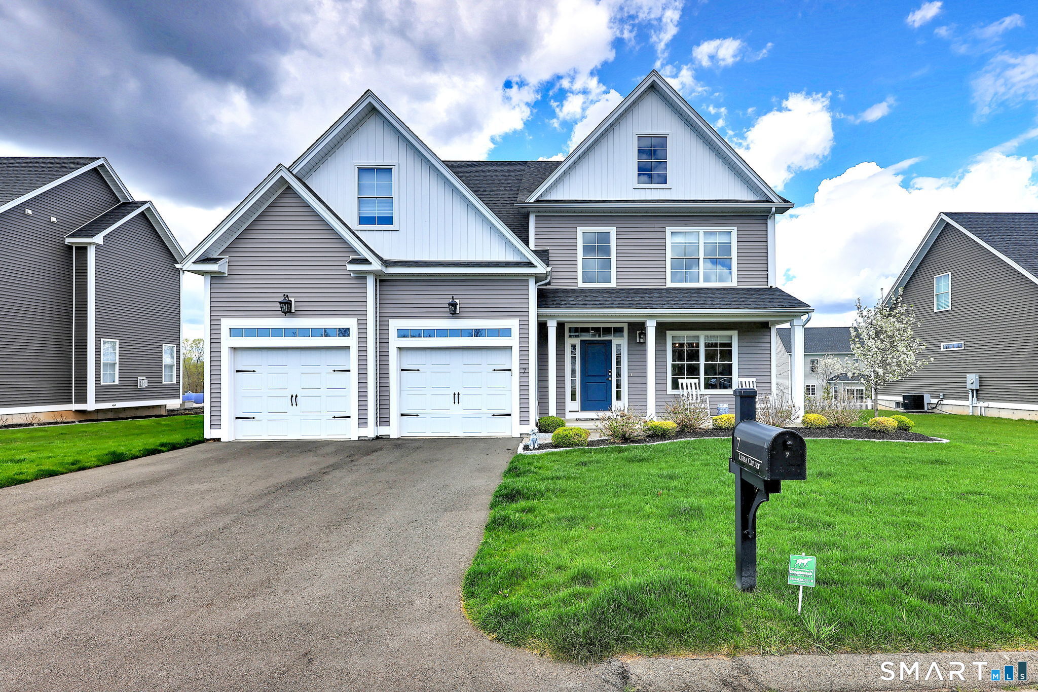 7 Luisa Court Branford CT 06405