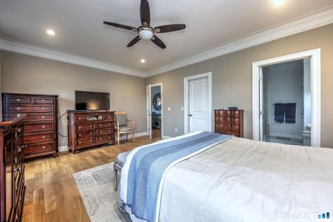 7 Luisa Court Branford CT 06405
