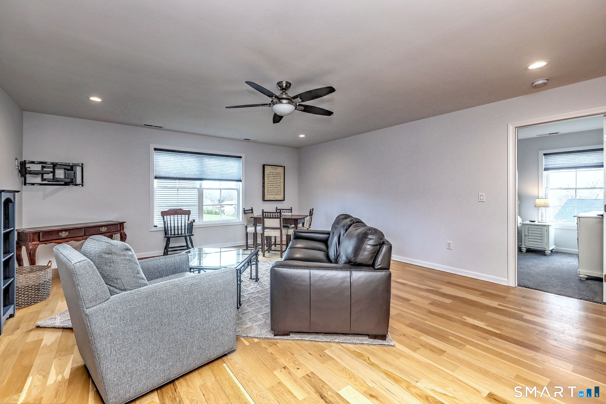 7 Luisa Court Branford CT 06405