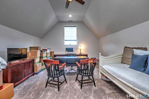 7 Luisa Court Branford CT 06405