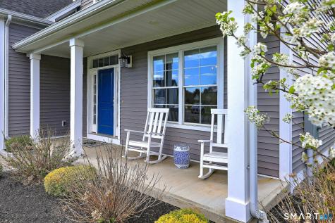 7 Luisa Court Branford CT 06405