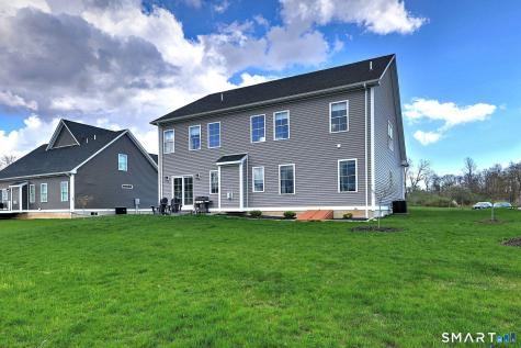 7 Luisa Court Branford CT 06405
