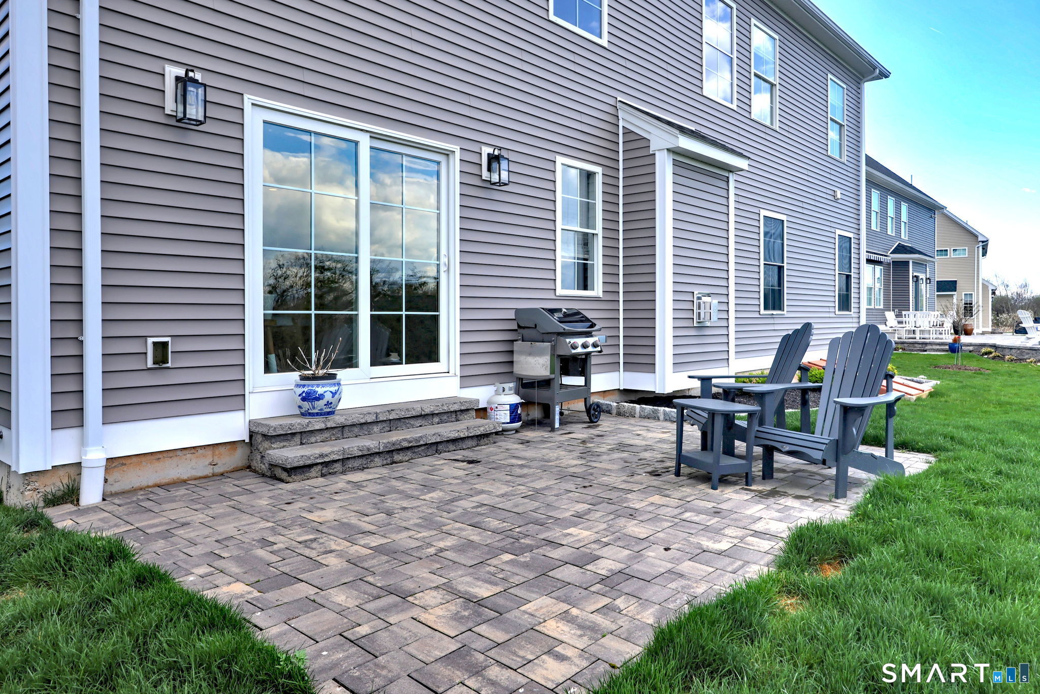 7 Luisa Court Branford CT 06405