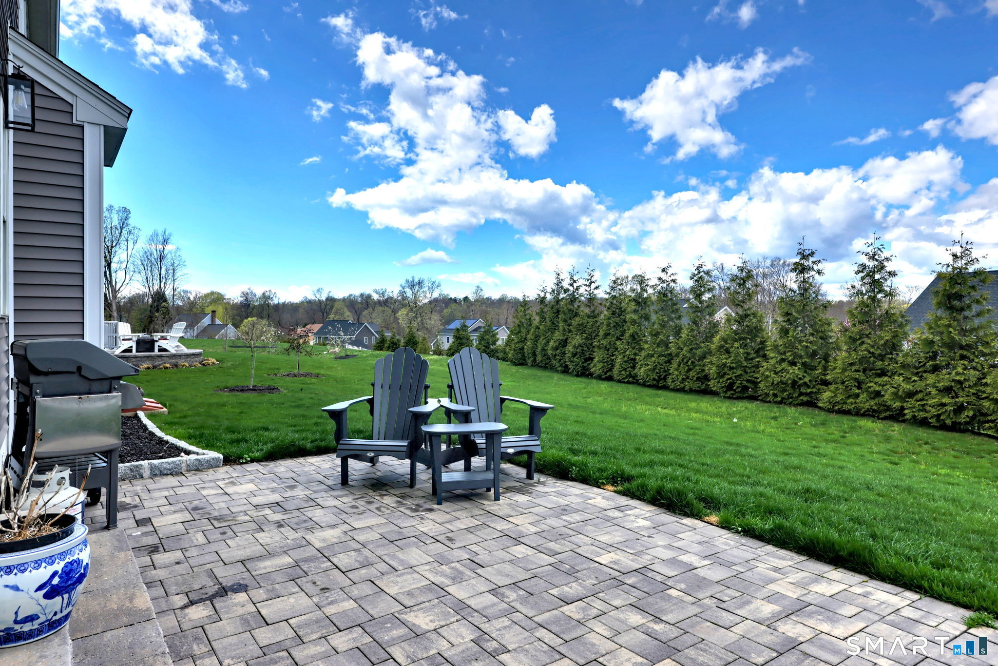 7 Luisa Court Branford CT 06405