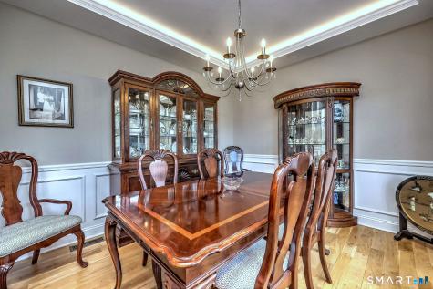 7 Luisa Court Branford CT 06405