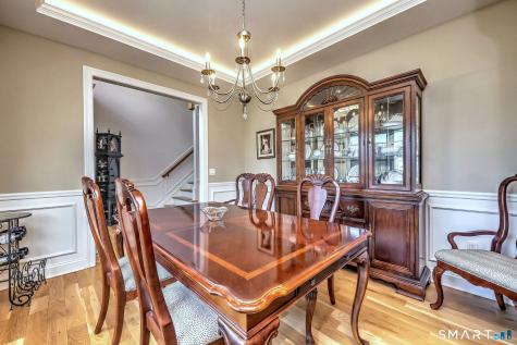 7 Luisa Court Branford CT 06405