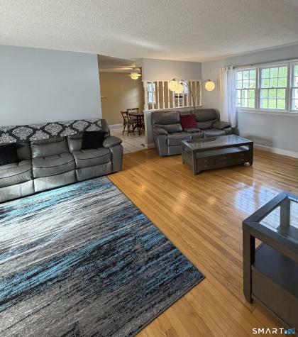 30 Smith Street East Hampton CT 06424