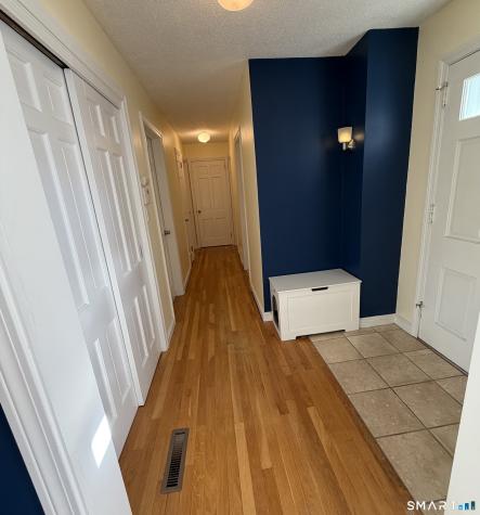 30 Smith Street East Hampton CT 06424