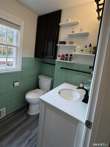30 Smith Street East Hampton CT 06424