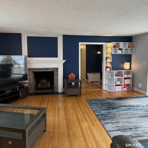 30 Smith Street East Hampton CT 06424