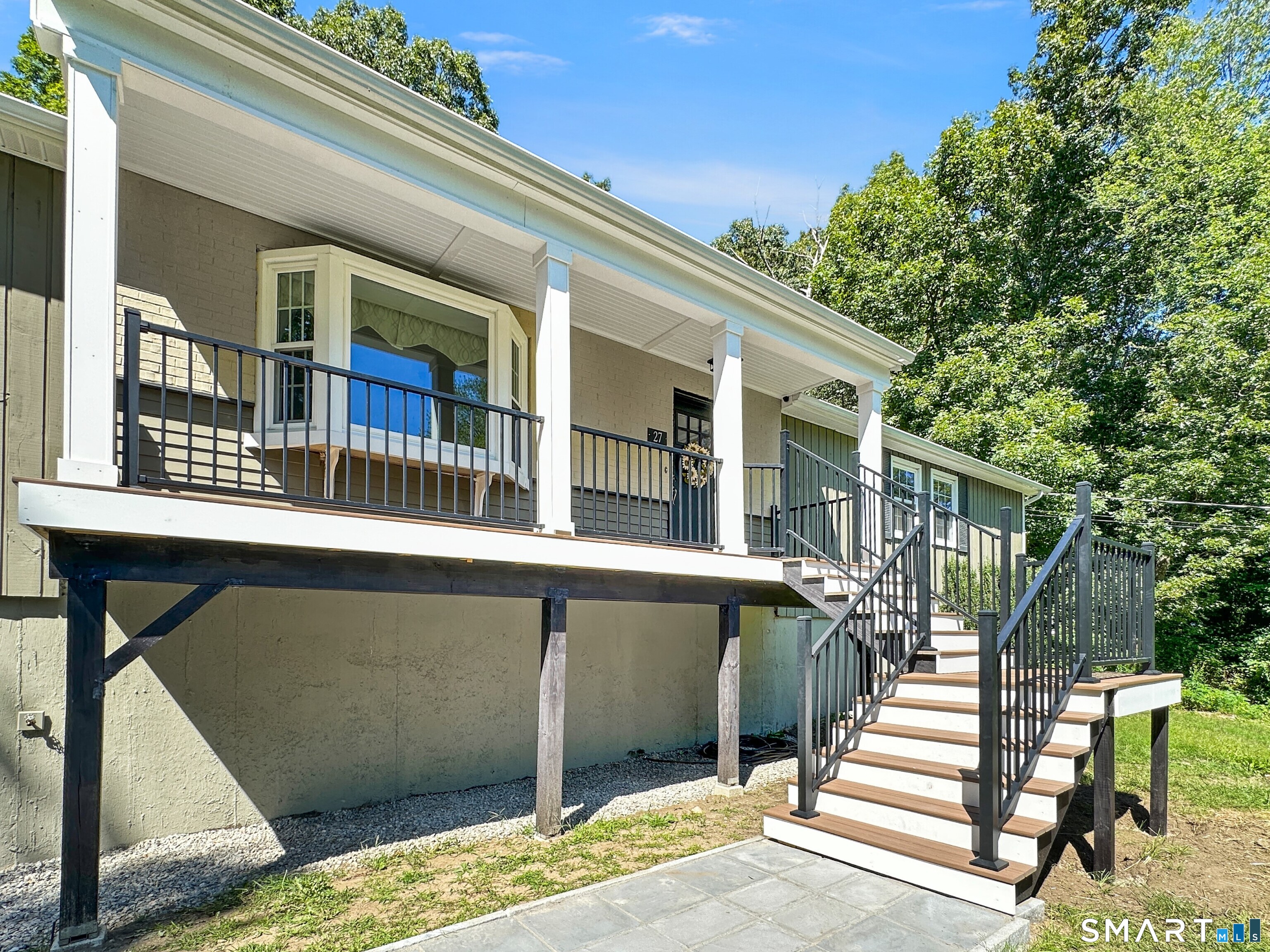 27 Lakes Pond Road Waterford CT 06385