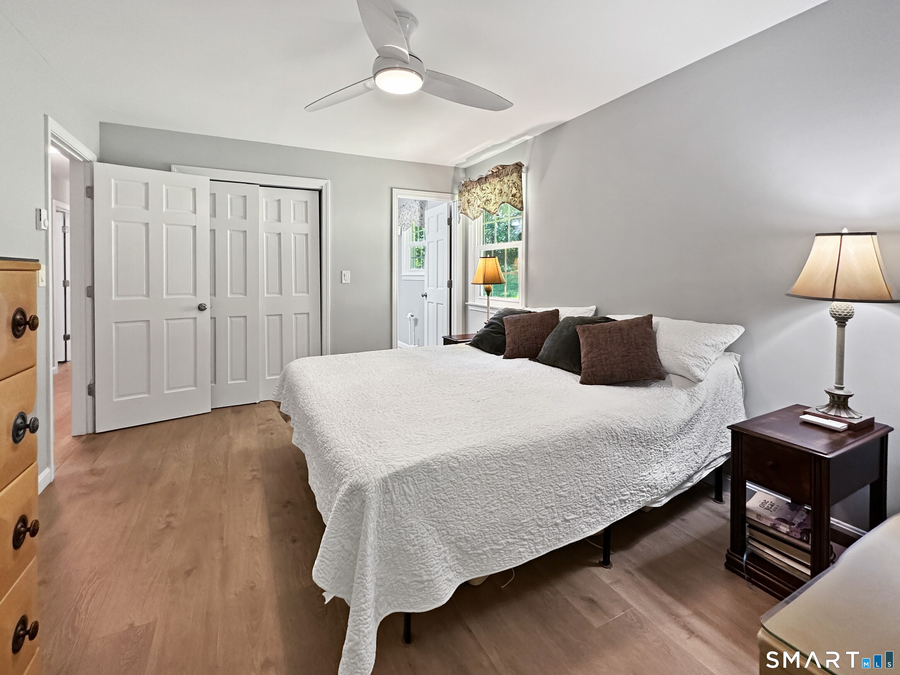 27 Lakes Pond Road Waterford CT 06385