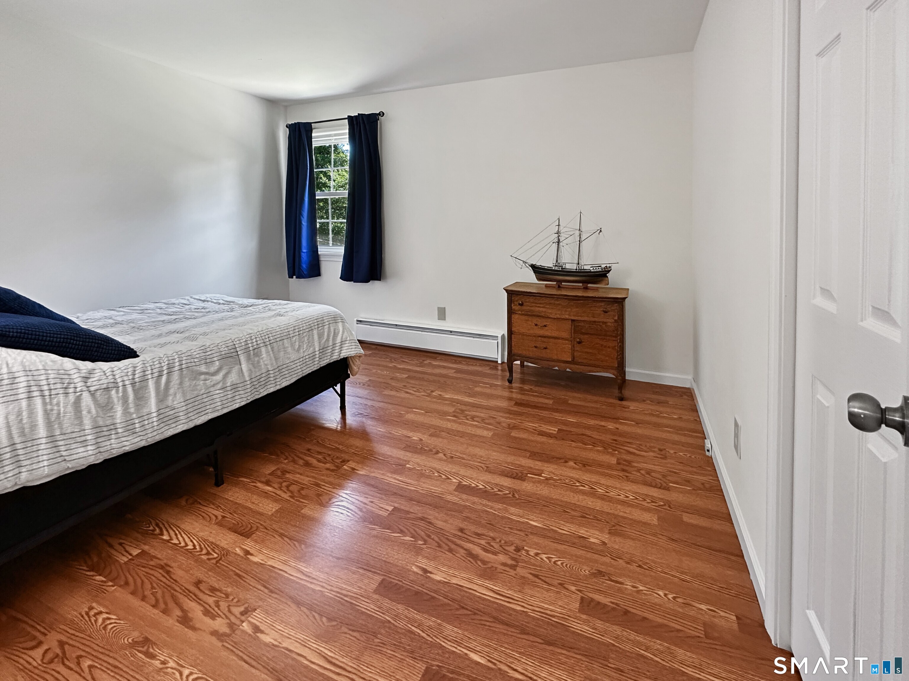 27 Lakes Pond Road Waterford CT 06385