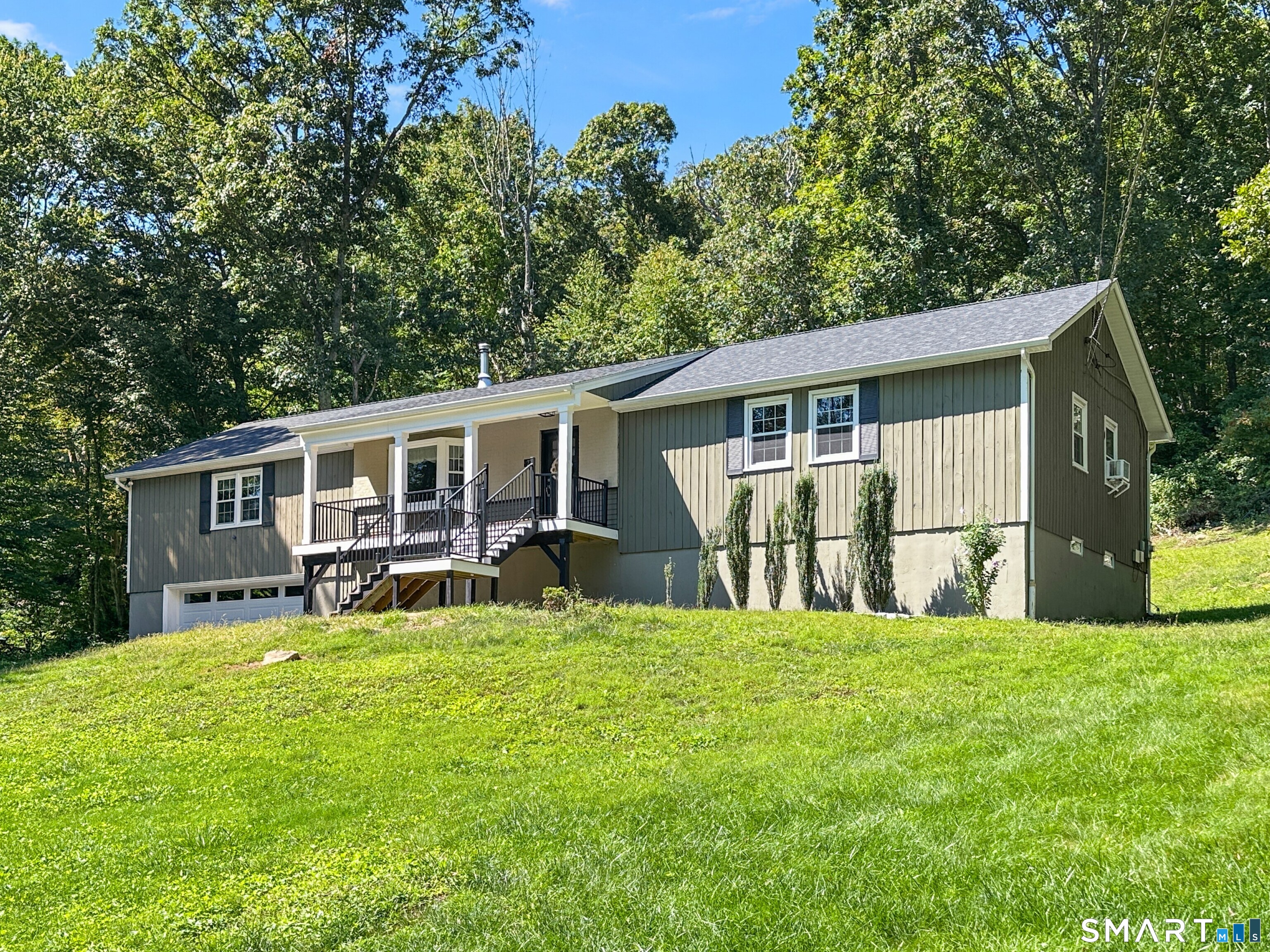 27 Lakes Pond Road Waterford CT 06385