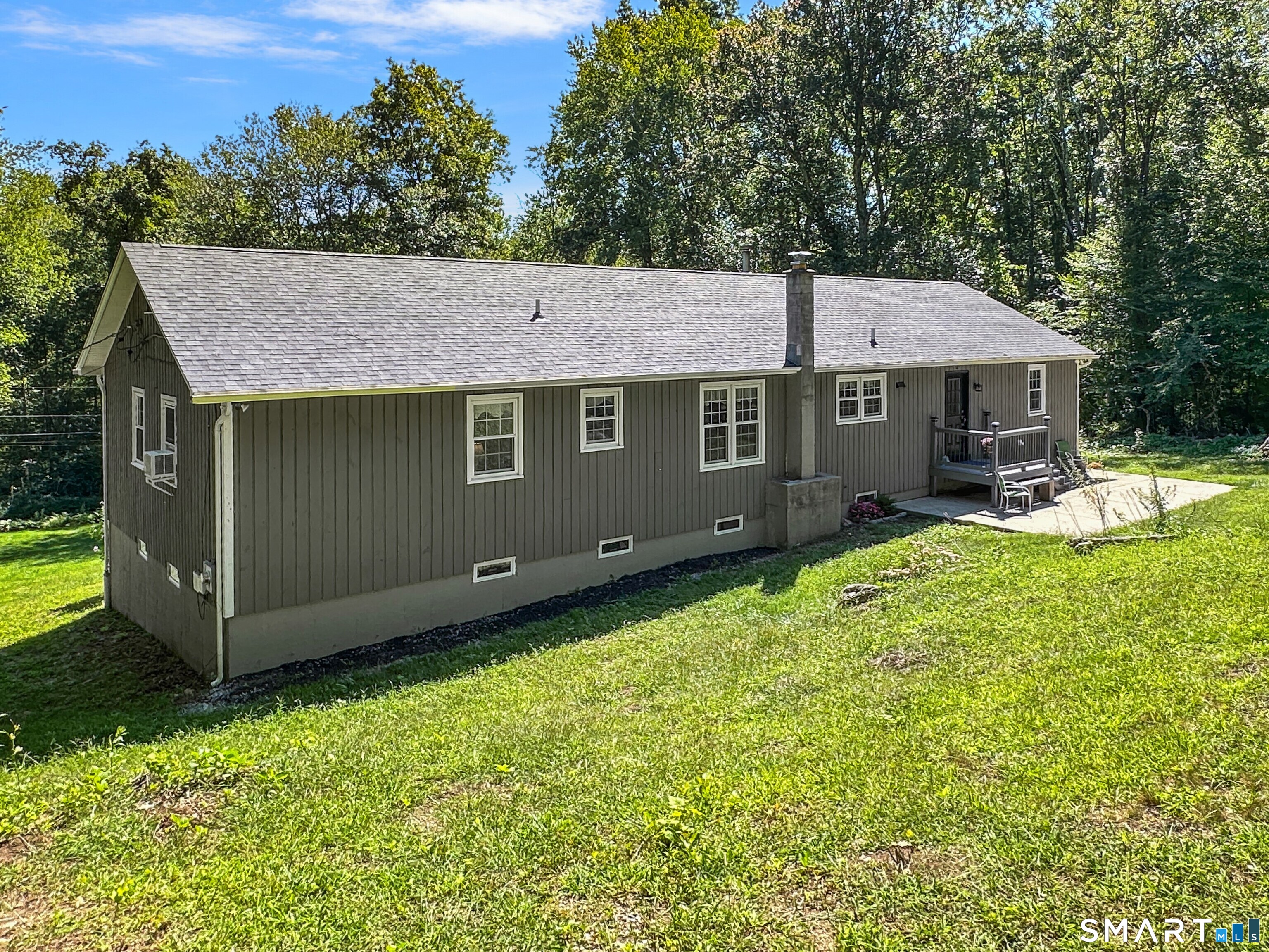 27 Lakes Pond Road Waterford CT 06385