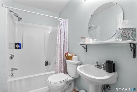 104 South Montowese Street Branford CT 06405