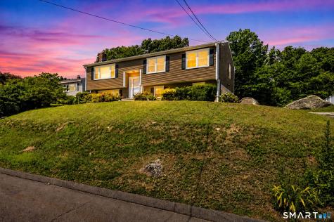 10 Hodio Drive Ansonia CT 06401