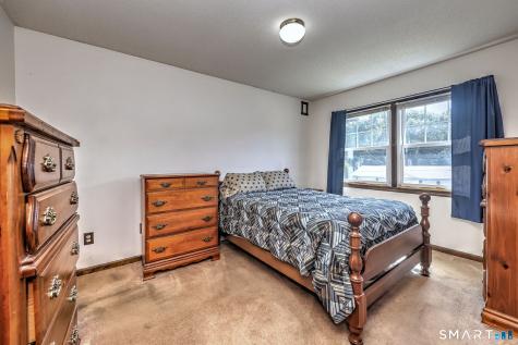 10 Hodio Drive Ansonia CT 06401
