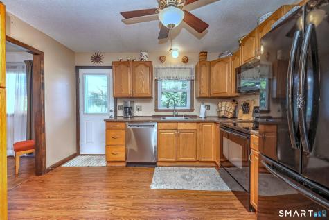 10 Hodio Drive Ansonia CT 06401