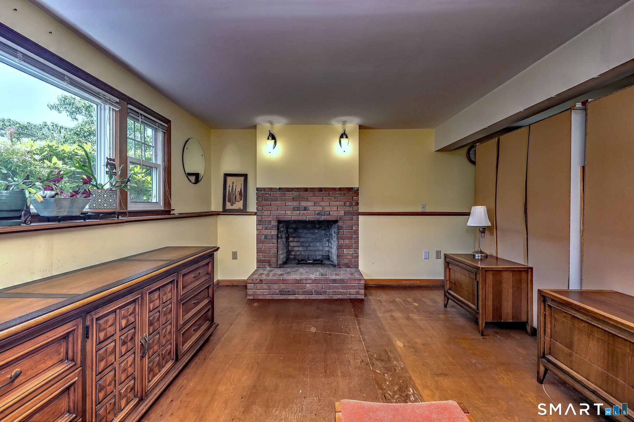 10 Hodio Drive Ansonia CT 06401