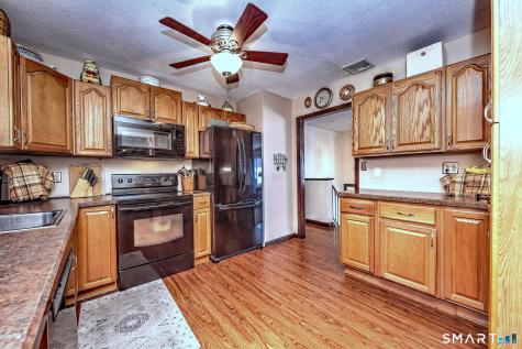 10 Hodio Drive Ansonia CT 06401