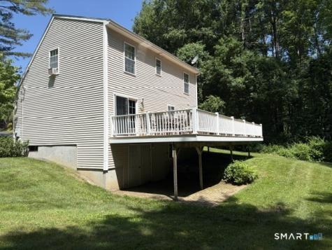 16 Walnut Street Woodstock CT 06281