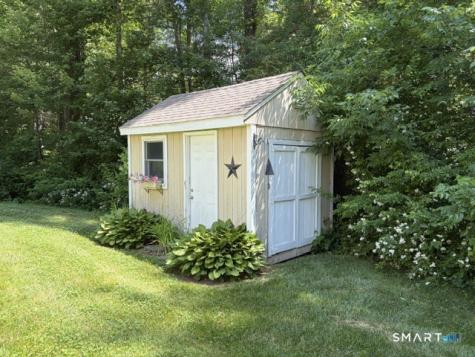16 Walnut Street Woodstock CT 06281