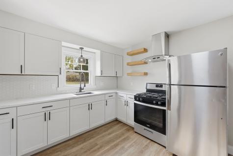 23 Woodlawn Avenue Enfield CT 06082