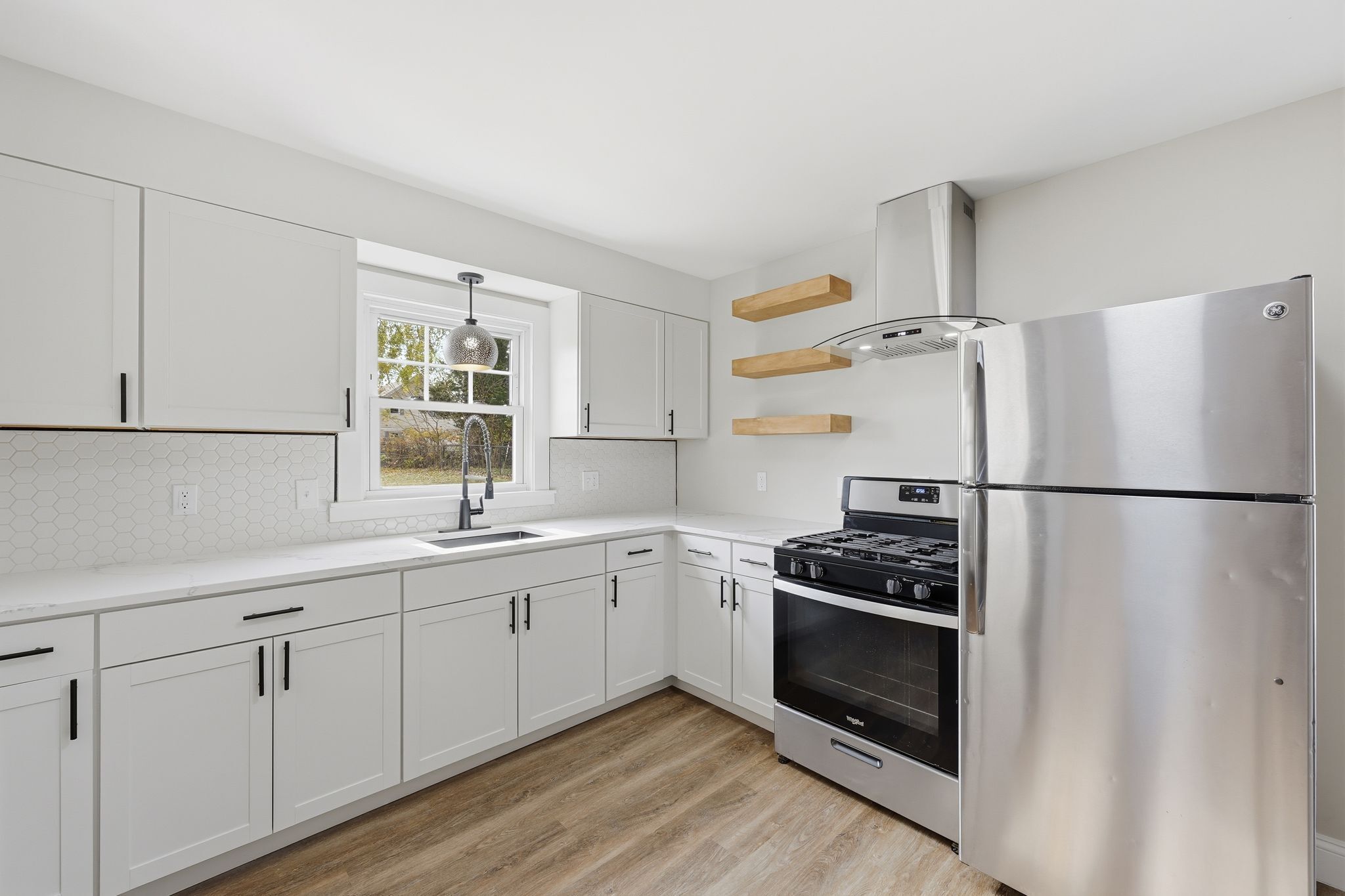 23 Woodlawn Avenue Enfield CT 06082