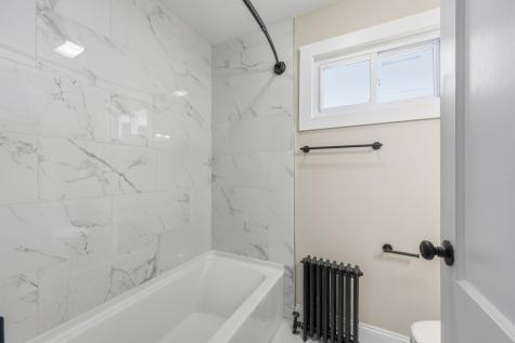 23 Woodlawn Avenue Enfield CT 06082