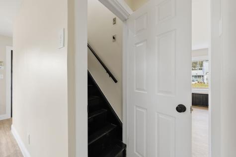 23 Woodlawn Avenue Enfield CT 06082