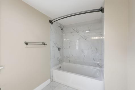 23 Woodlawn Avenue Enfield CT 06082