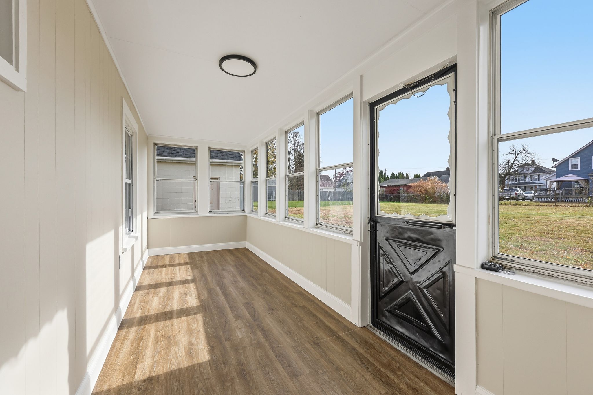 23 Woodlawn Avenue Enfield CT 06082