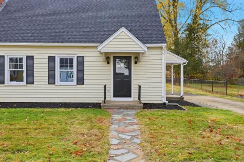 23 Woodlawn Avenue Enfield CT 06082