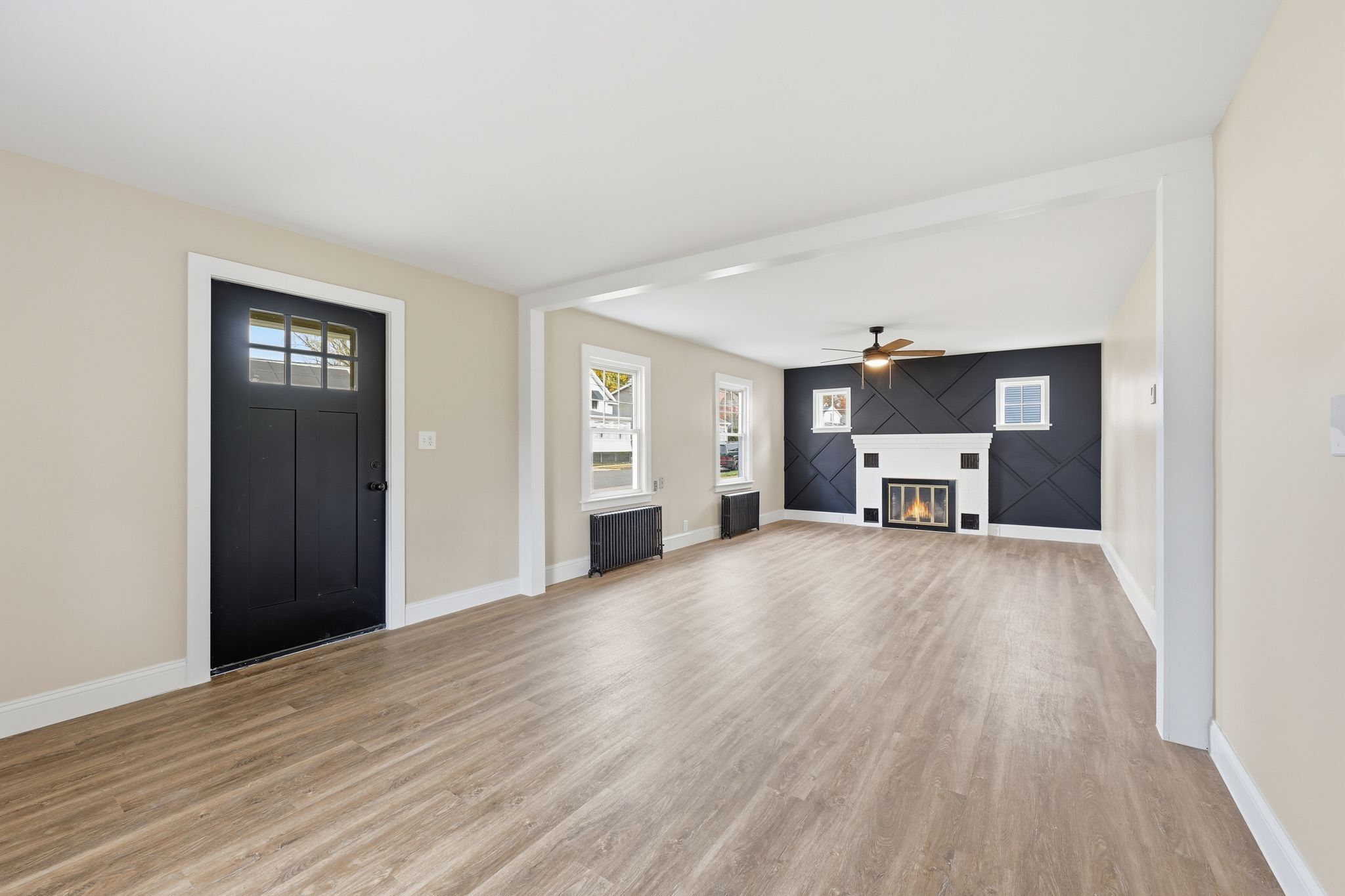 23 Woodlawn Avenue Enfield CT 06082