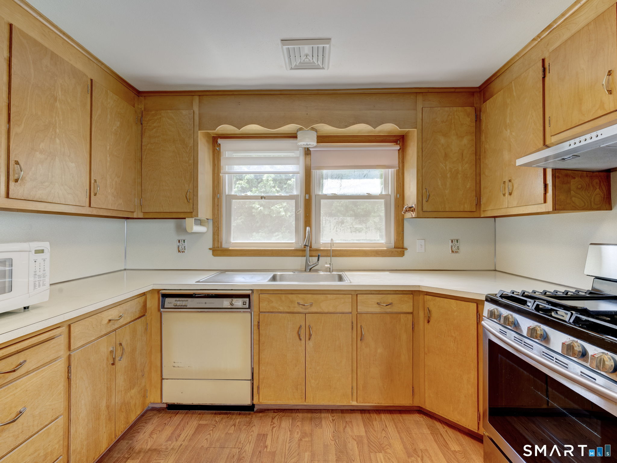 65 Barstow Drive Wethersfield CT 06109