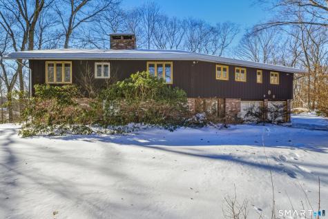 16 Merrywood Lane East Lyme CT 06333