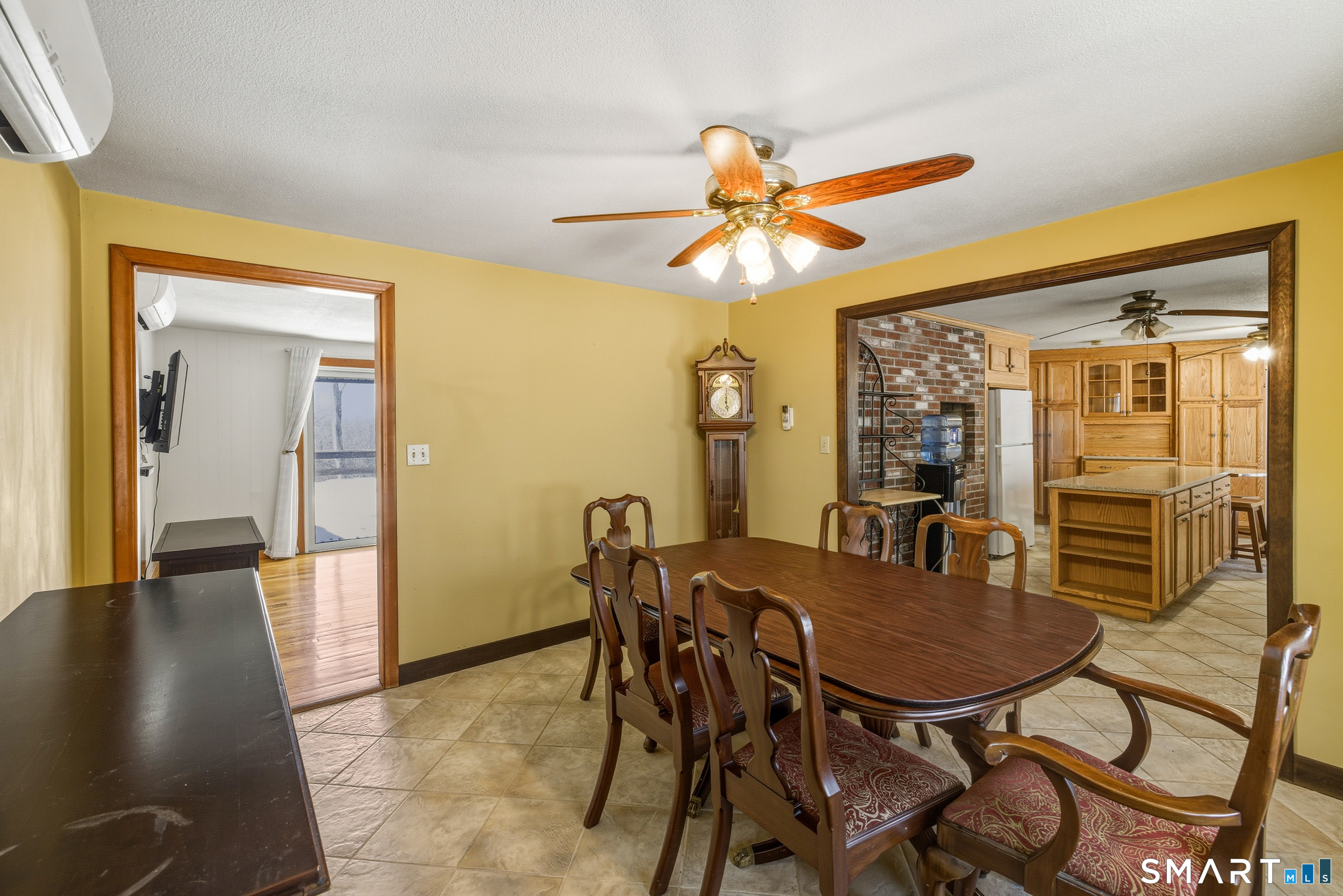 16 Merrywood Lane East Lyme CT 06333