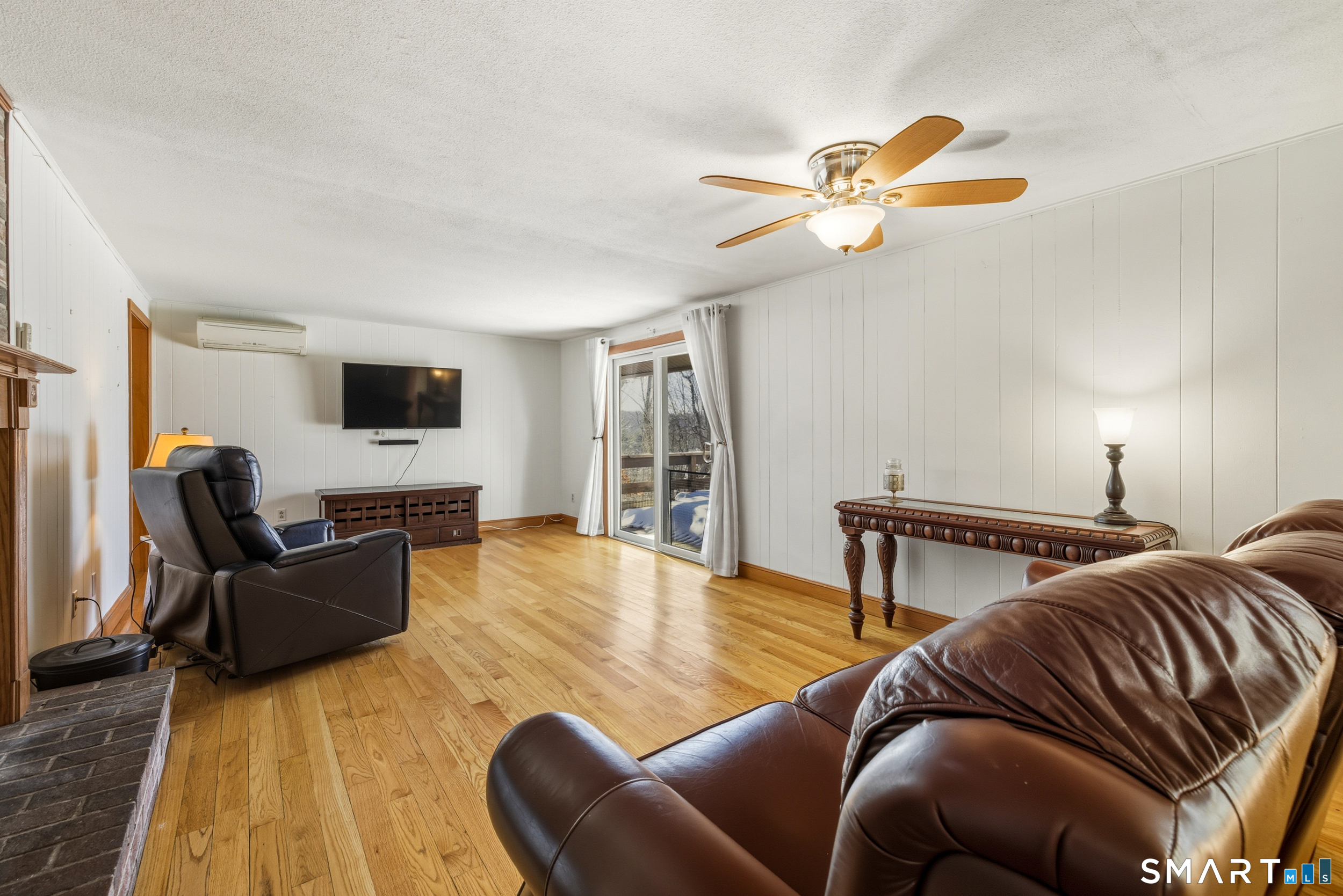 16 Merrywood Lane East Lyme CT 06333